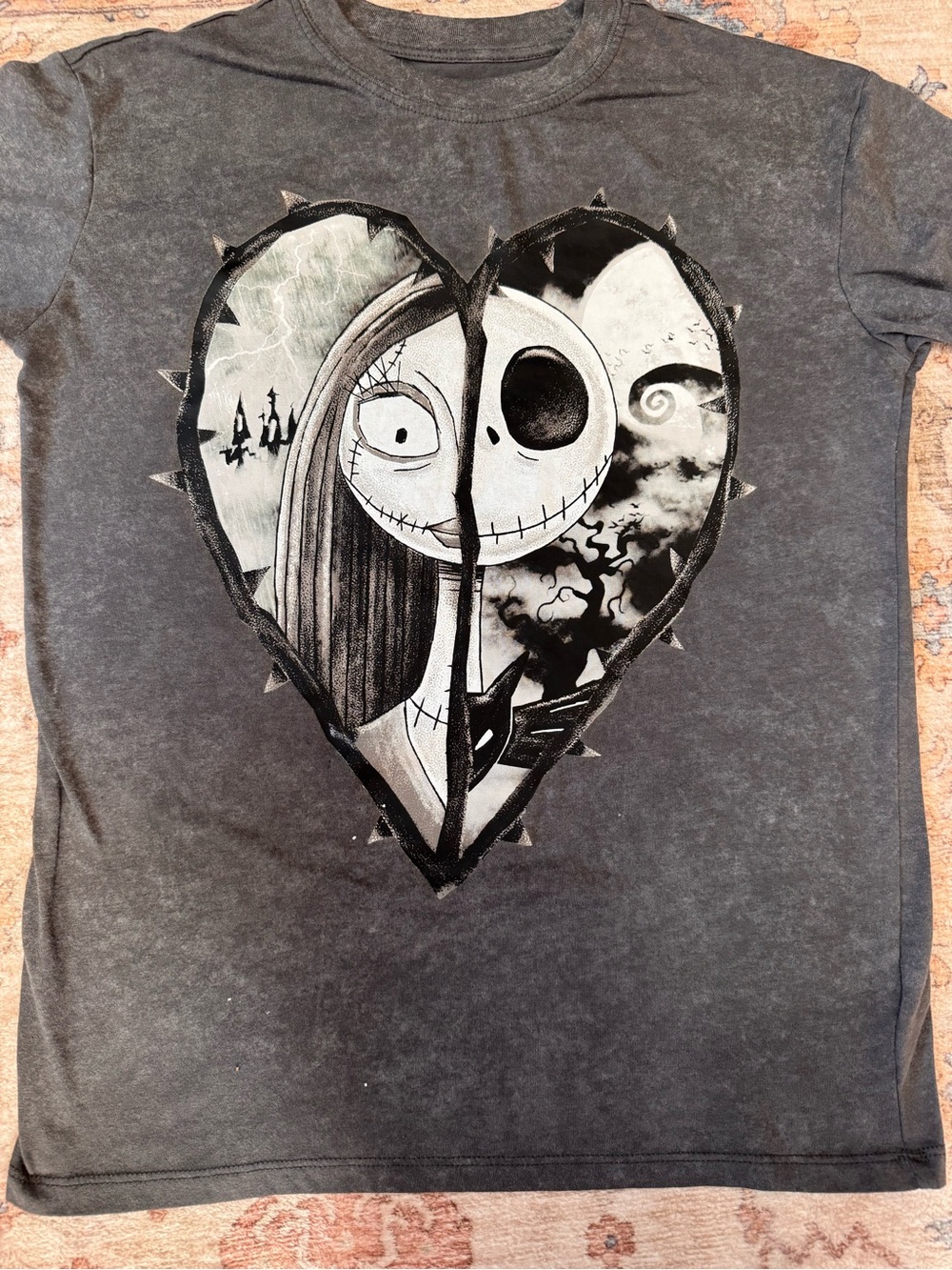 Disney Nightmare Before Christmas Jack & Sally Heart Graphic T-Shirt XXS women’s